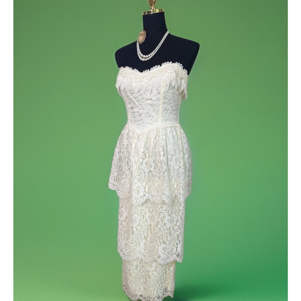 Vintage Jessica McClintock Ivory Lace Strapless Peplum Dress | Cottagecore Bride